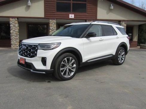 Used 2025 Ford Explorer Platinum w/ Ultimate Package image 2