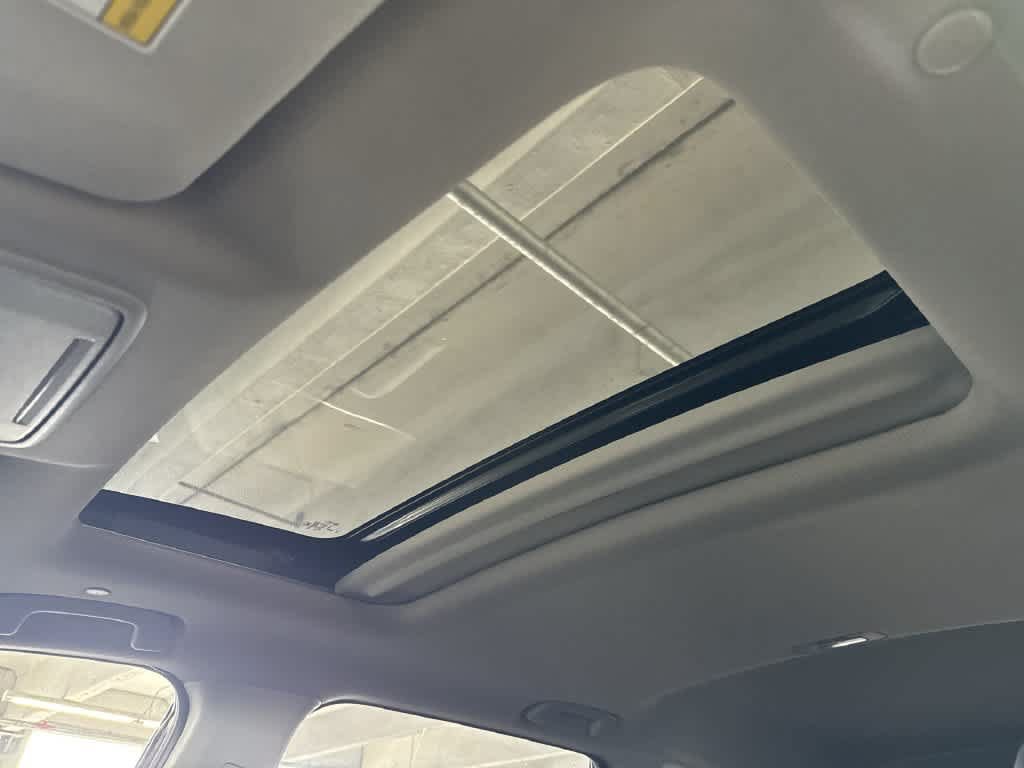 Used 2025 Honda CR-V EX-L image 16