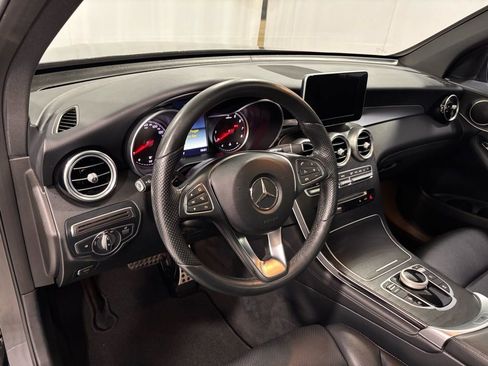 Used 2018 Mercedes-Benz GLC 300 4MATIC image 10