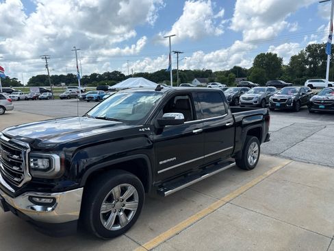 Used 2018 GMC Sierra 1500 SLT AWD/4WD image 8