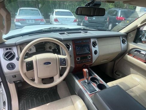 Used 2010 Ford Expedition Eddie Bauer AWD/4WD image 18