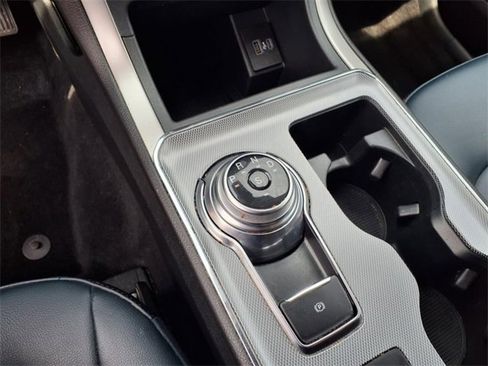 Used 2022 Ford Edge SEL w/ Sport Appearance Package image 23