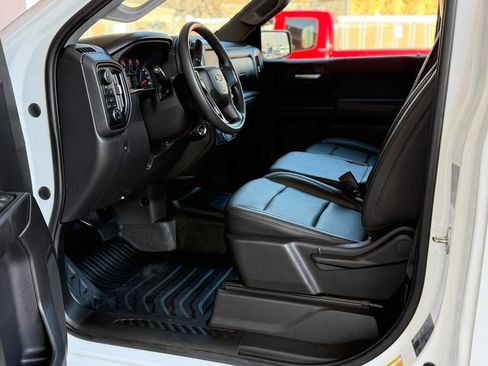 Used 2022 Chevrolet Silverado 1500 W/T w/ WT Value Package image 3