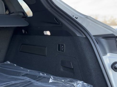 New 2025 Porsche Cayenne Turbo image 41