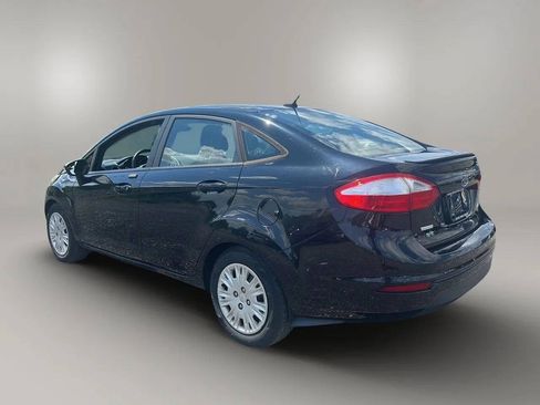 Used 2016 Ford Fiesta SE FWD image 5