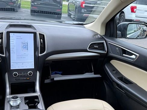 Used 2024 Ford Edge SEL w/ Convenience Package AWD/4WD image 30