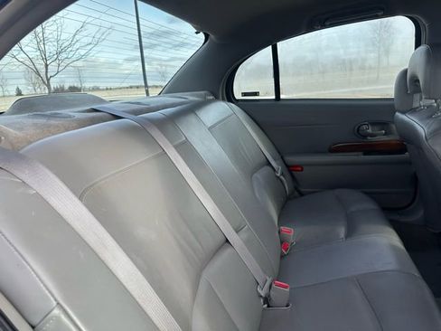 Used 2002 Buick Le Sabre Custom w/ Luxury Pkg image 29