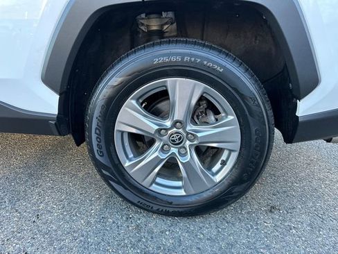 Certified 2023 Toyota RAV4 XLE w/ Convenience Package image 15