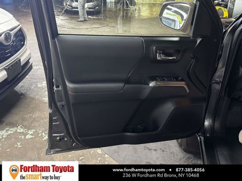 Used 2023 Toyota Tacoma TRD Sport AWD/4WD image 14