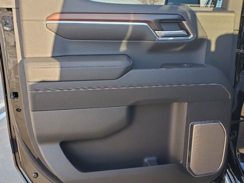 New 2025 GMC Sierra 1500 Denali w/ Denali Reserve Package image 12