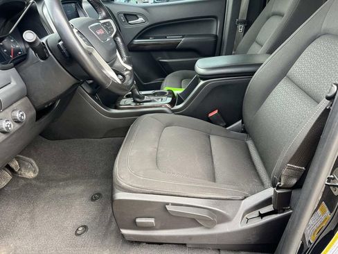 Used 2020 GMC Canyon SLE w/ Elevation Edition AWD/4WD image 13