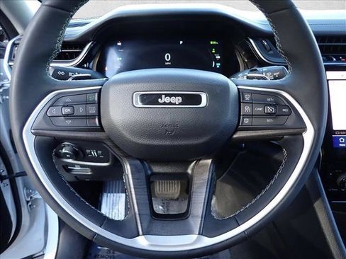 Used 2022 Jeep Grand Cherokee Limited 4xe AWD/4WD image 16