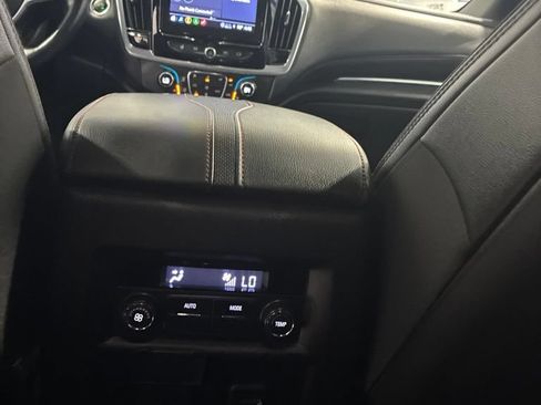 Used 2022 Chevrolet Traverse RS w/ LPO, Floor Liner Package FWD image 36