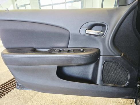 Used 2013 Chrysler 200 Touring image 9