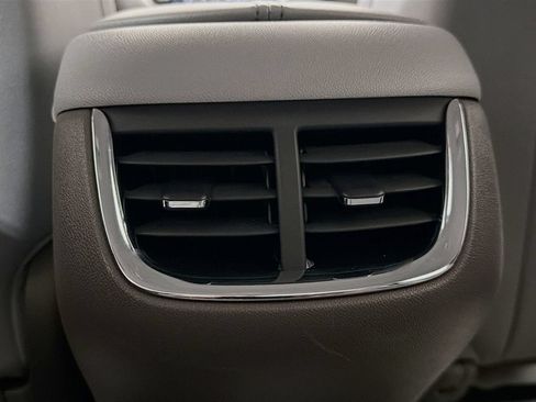 Used 2024 Chevrolet Malibu LT FWD image 26