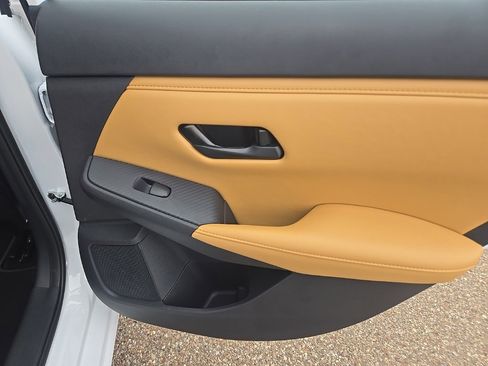 New 2025 Nissan Sentra SV w/ SV Premium Package image 30