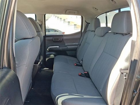 Used 2016 Toyota Tacoma SR5 w/ SR5 Appearance Package (SN) image 10