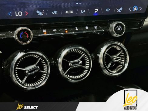 Used 2024 Chevrolet Blazer EV LT AWD/4WD image 19