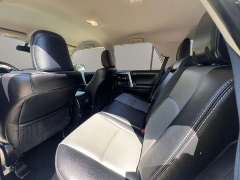 Used 2017 Toyota 4Runner SR5 Premium RWD image 28