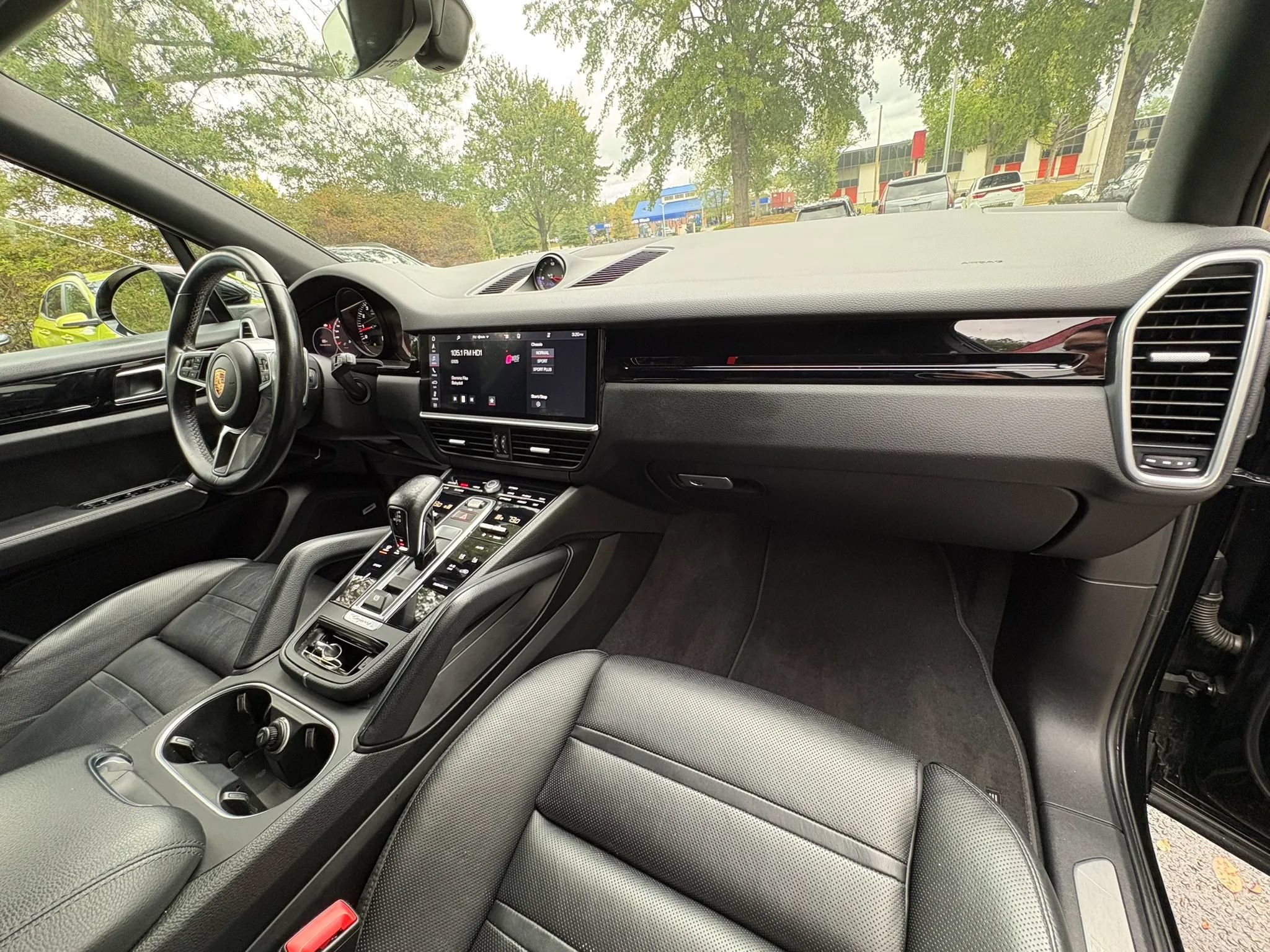 Used 2021 Porsche Cayenne S AWD/4WD image 10