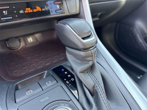 Used 2023 Toyota RAV4 Limited image 20