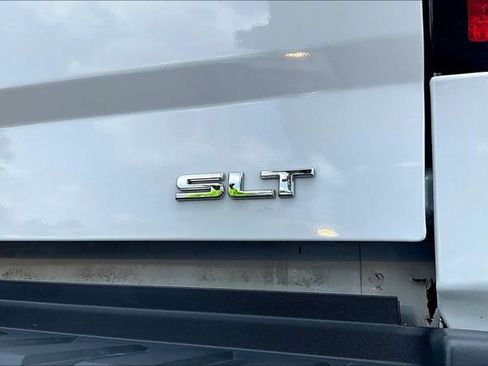Used 2019 GMC Sierra 2500 SLT w/ Driver Alert Package AWD/4WD image 25