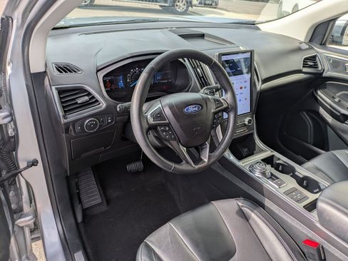 Used 2022 Ford Edge Titanium w/ Equipment Group 301A AWD/4WD image 17