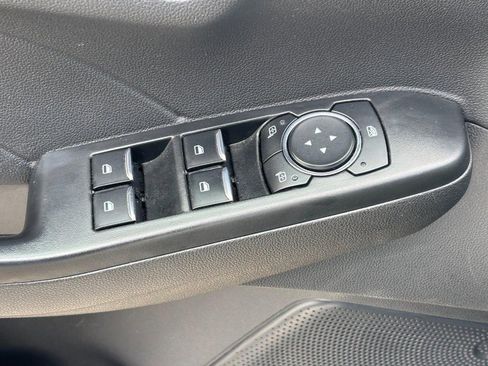 Used 2025 Ford Escape ST-Line FWD image 18
