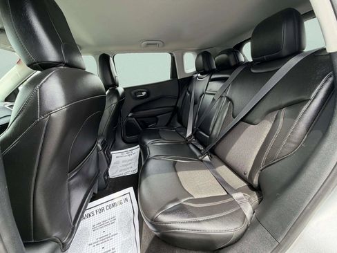 Used 2018 Jeep Compass Latitude AWD/4WD image 21