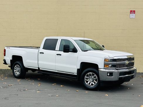Used 2015 Chevrolet Silverado 2500 W/T w/ WT Convenience Package image 2