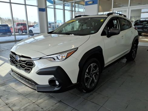 Used 2025 Subaru Crosstrek 2.0i Premium image 8