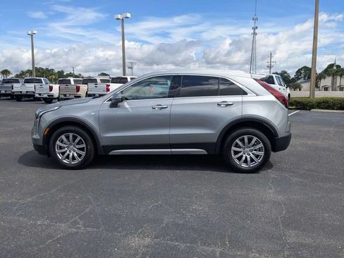 Used 2023 Cadillac XT4 Premium Luxury FWD image 6