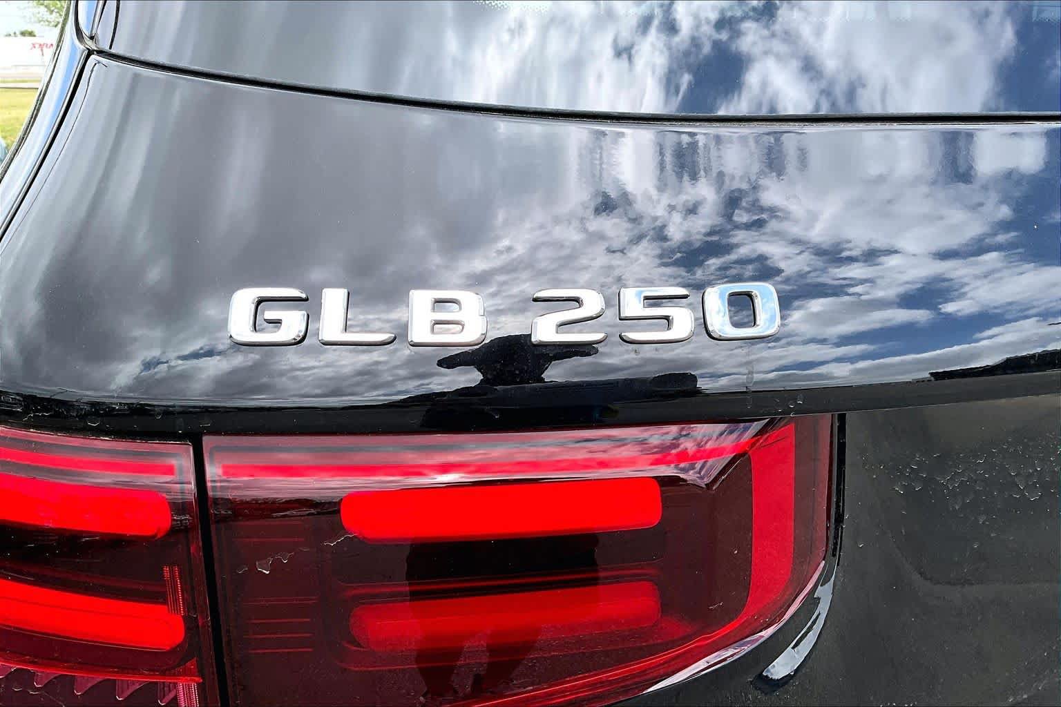 Used 2026 Mercedes-Benz GLB 250 image 7