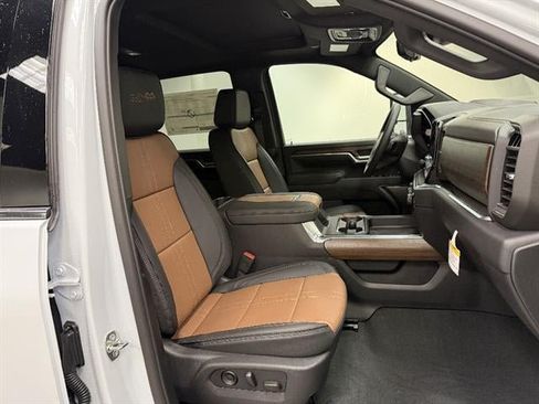 New 2026 Chevrolet Silverado 2500 High Country w/ High Country Premium Package AWD/4WD image 11