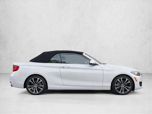 Used 2019 BMW 230i Convertible RWD image 8