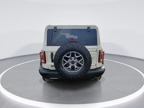 New 2025 Ford Bronco Badlands image 7