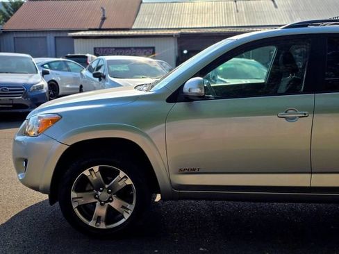 Used 2010 Toyota RAV4 Sport w/ Sport Appearance Pkg AWD/4WD image 4