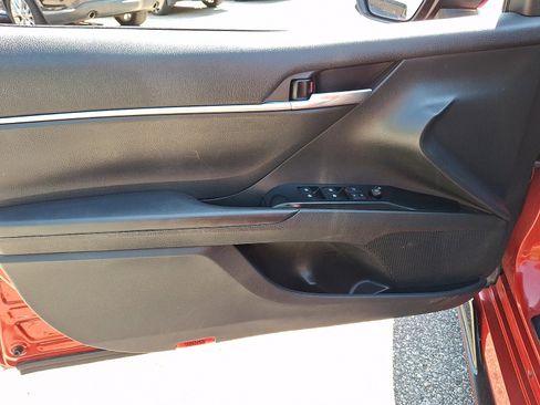 Used 2020 Toyota Camry TRD FWD image 12