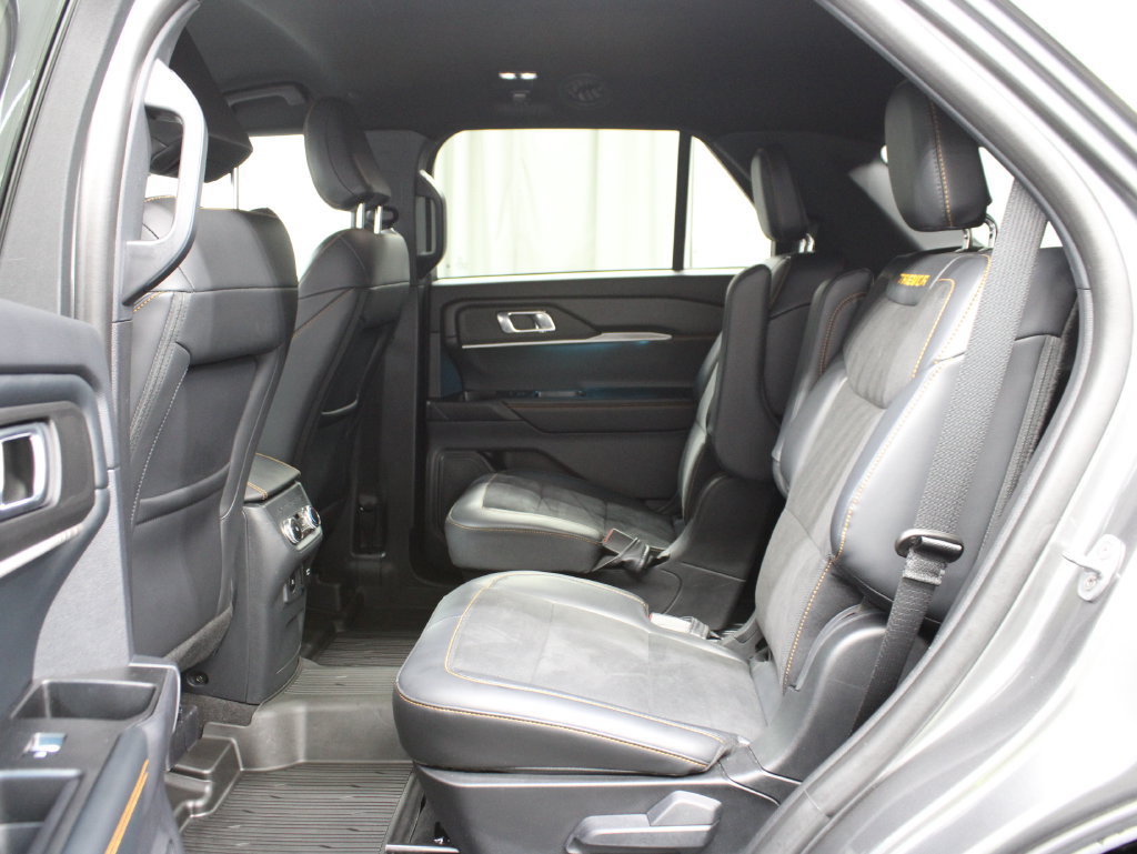 Used 2026 Ford Explorer Tremor w/ Tremor Convenience Package AWD/4WD image 17