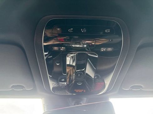 Used 2025 Mercedes-Benz GLC 300 image 33