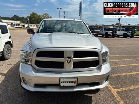 Used 2017 RAM 1500 Express AWD/4WD image 8