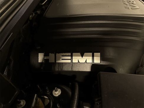 Used 2019 Jeep Grand Cherokee Overland image 31