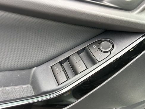 New 2026 Chevrolet Equinox LT image 13