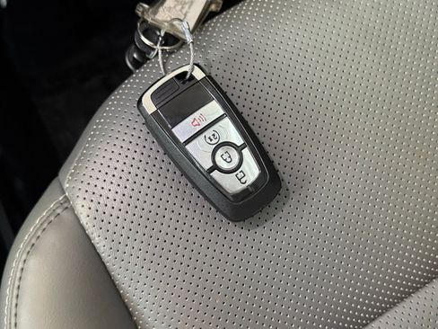 Used 2025 Ford Bronco Sport Badlands image 22