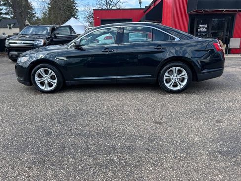 Used 2014 Ford Taurus SEL FWD image 10