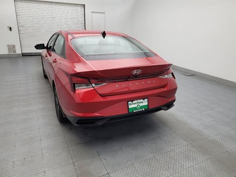 Used 2023 Hyundai Elantra SEL FWD image 6
