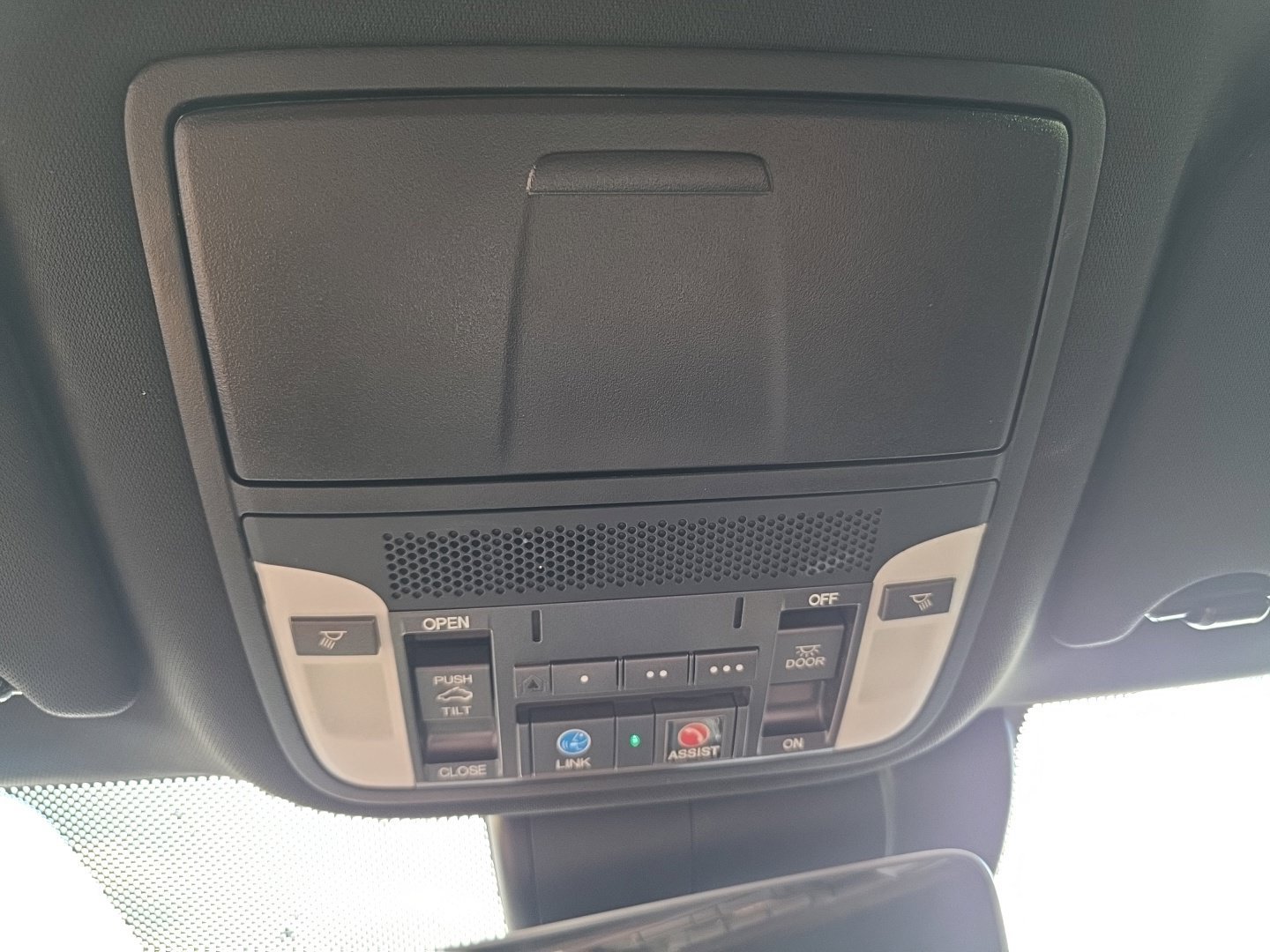 Used 2018 Acura TLX w/ Technology & A-SPEC Package FWD image 19