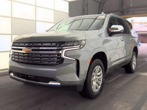 Used 2023 Chevrolet Tahoe Premier AWD/4WD image 2