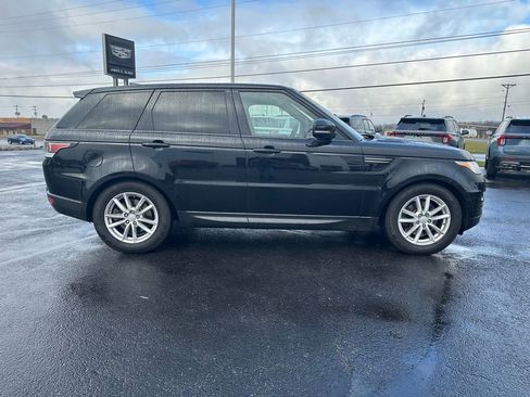 Used 2017 Land Rover Range Rover Sport SE image 9