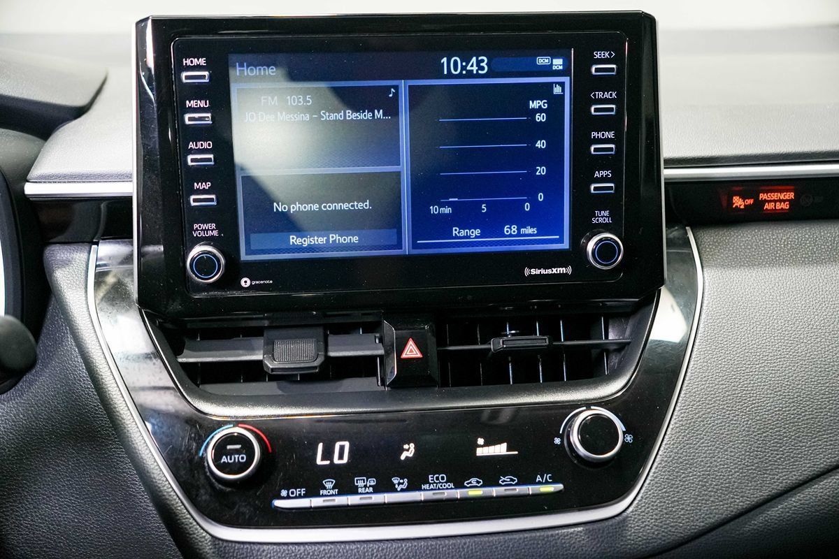Used 2021 Toyota Corolla LE FWD image 21